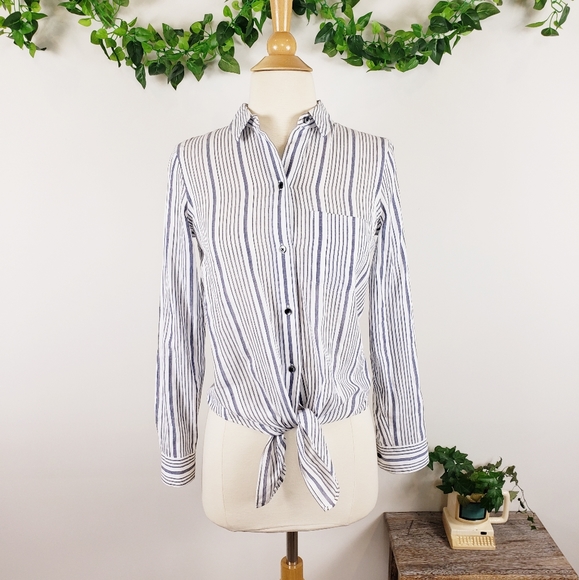 Madewell Tops - Madewell NWOT Button Down Shirt XXS
